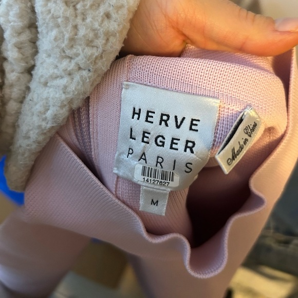 Herve Leger Paris Baby Pink Turtleneck Cropped Top - Picture 3 of 9